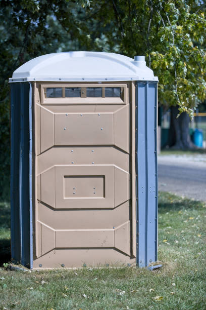 Best Portable restroom trailer rental  in Prosperity, WV